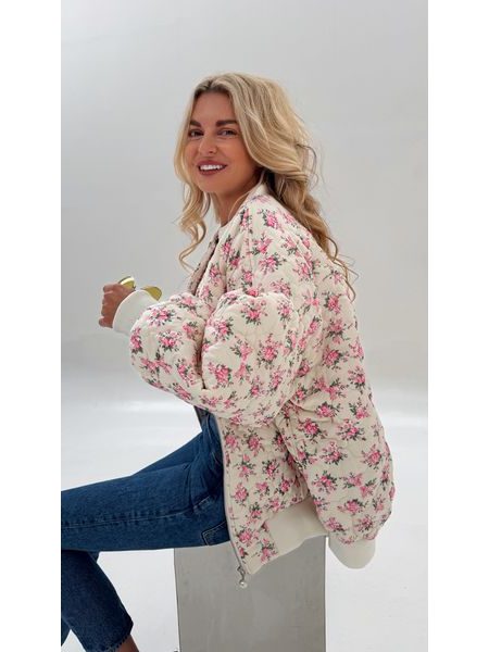 White quilted bomber Flower BeChick ❤