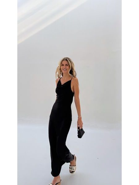 Černé saténové šaty Back Bodycon BeChick ❤