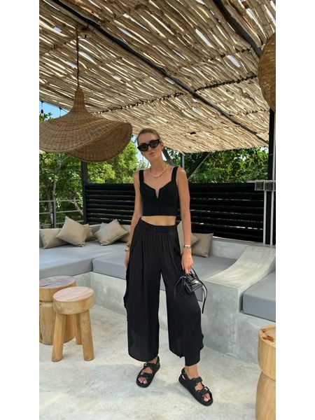 Černý crop top Wire BeChick ❤