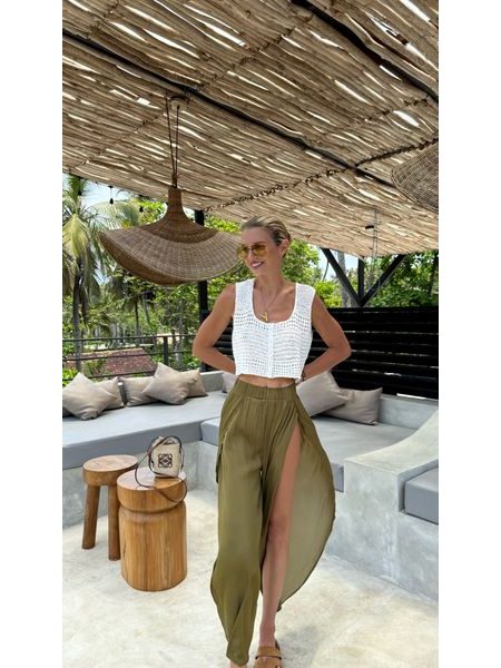 White Top Pearl Button Bechick ❤