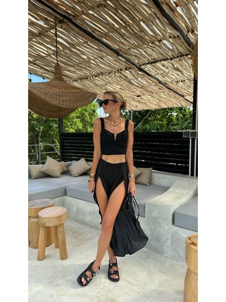 Černý crop top Wire BeChick ❤