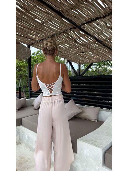 White sports bra Silver Line BeChick ❤