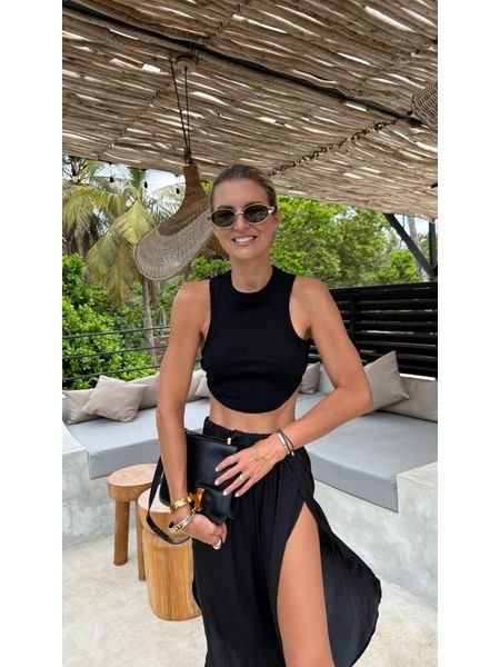 Černý crop top Simple Bechick ❤