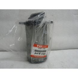 Vzduchový filtr originál Suzuki 13780-12F00 pro GZ125 Marauder 1998-2004, poslední kus