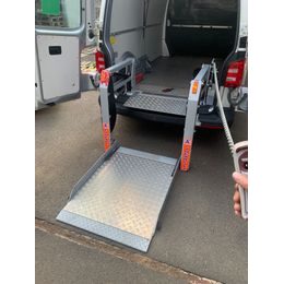 Hydraulická nakládací/ nákladová plošina pro vozíčkáře