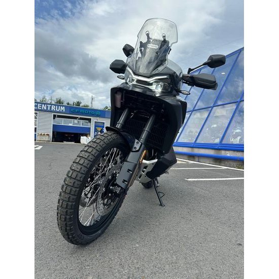 CFMOTO 800MT-X / Nebula Black IHNED K ODBĚRU s nízkým blatníkem