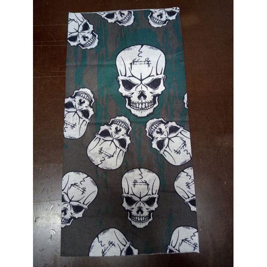 Šátek / nákrčník - lebky