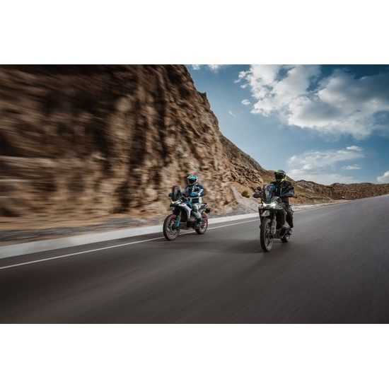 CFMOTO 800MT-X / Zephyr Blue 1 KUS IHNED K ODBĚRU + DÁREK