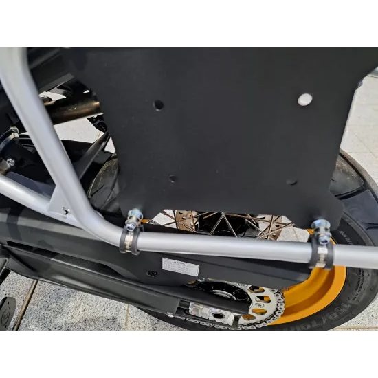 Givi box na nářadí S250 včetně montážní sady pro CF Moto MT800