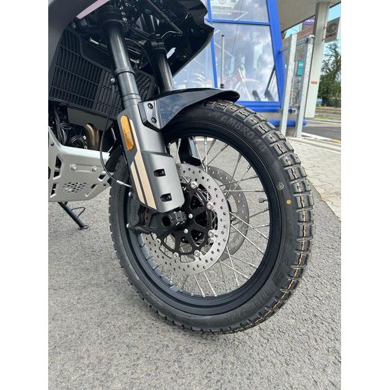 CFMOTO 800MT-X / Nebula Black IHNED K ODBĚRU s nízkým blatníkem