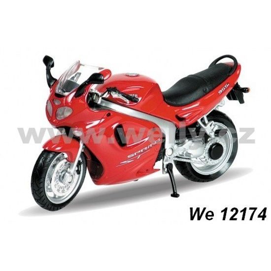 Model Triumph 2002 Sprint ST 1: 18