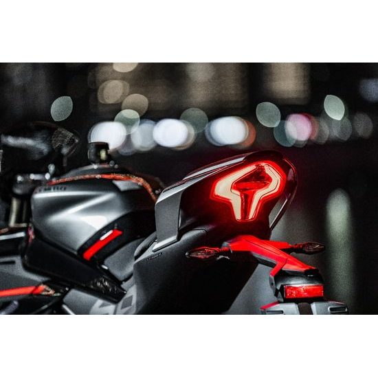 CFMOTO 450SR - Nebula Black model 2025 2 kusy IHNED K ODBĚRU !