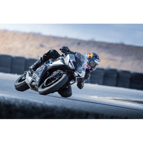 CFMOTO 675SR-R - Aerolite Grey - Šedá pastelová - 1 kus ihned k odvozu !