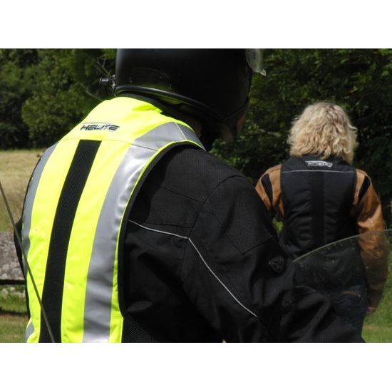 Airbagová vesta AIRNEST moto, Hi-vis rozšířená, poslední velikost L-L skladem!