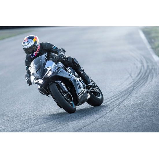 CFMOTO 675SR-R - Aerolite Grey - Šedá pastelová - 1 kus ihned k odvozu !