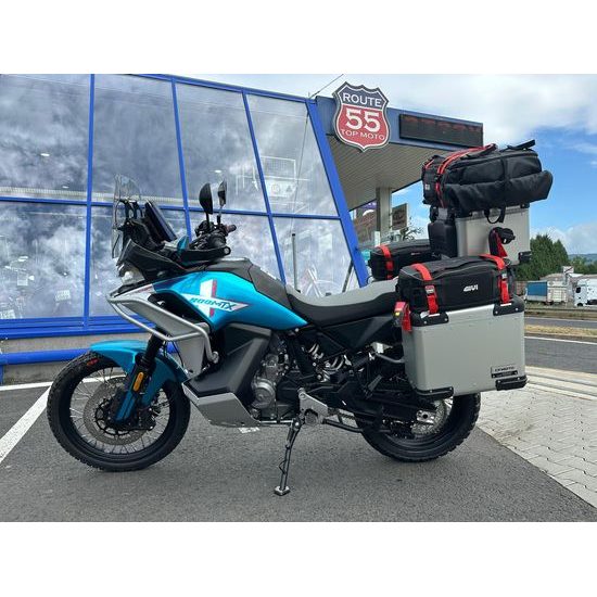 CFMOTO 800MT-X / Zephyr Blue 1 KUS IHNED K ODBĚRU s nízkým blatníkem