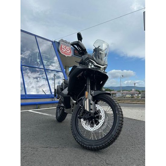 CFMOTO 800MT-X / Nebula Black IHNED K ODBĚRU s nízkým blatníkem