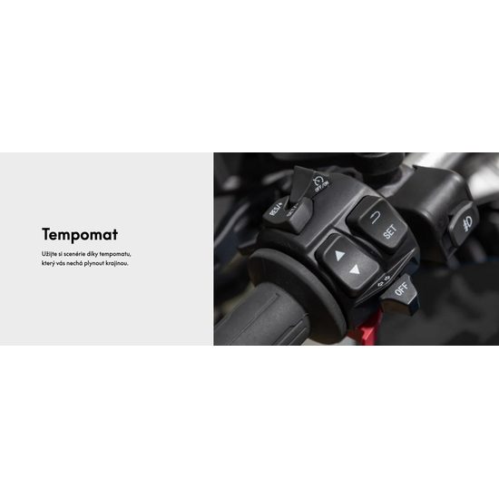 CFMOTO 800MT Sport 2025 - Nebula Black + DÁREK 1 kus ihned k odběru