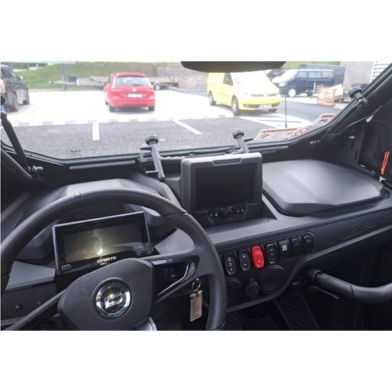 CFMOTO SSV 950 s možností radlice