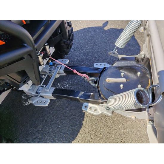 CF MOTO Gladiator X 1000 EPS včetně radlice a vleku