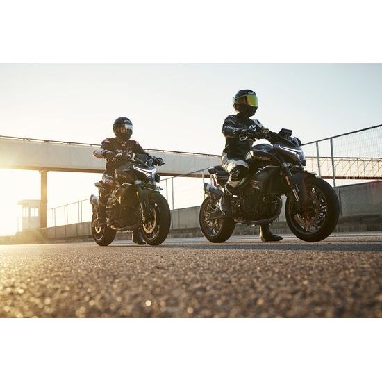 CFMOTO 800NK Sport EUR5 / Nebula White - Bílá metalická matná - IHNED K ODBĚRU