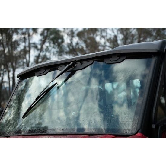 U10 PRO Přední okno CFMOTO (bez stěrače a ostřikovače)