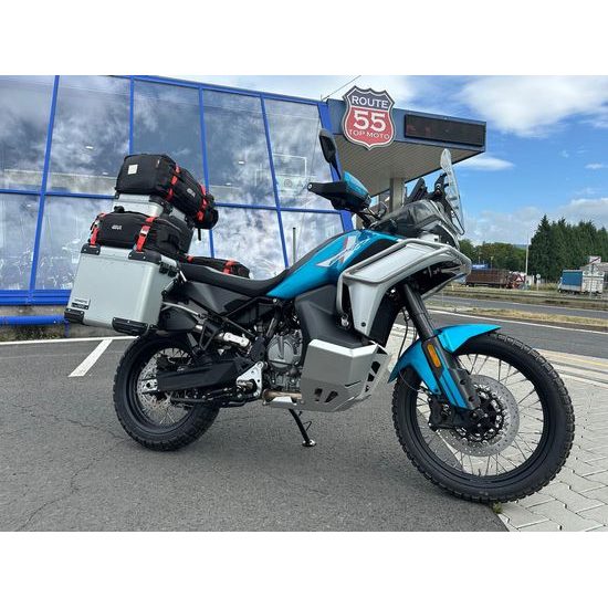 CFMOTO 800MT-X / Zephyr Blue 1 KUS IHNED K ODBĚRU s nízkým blatníkem