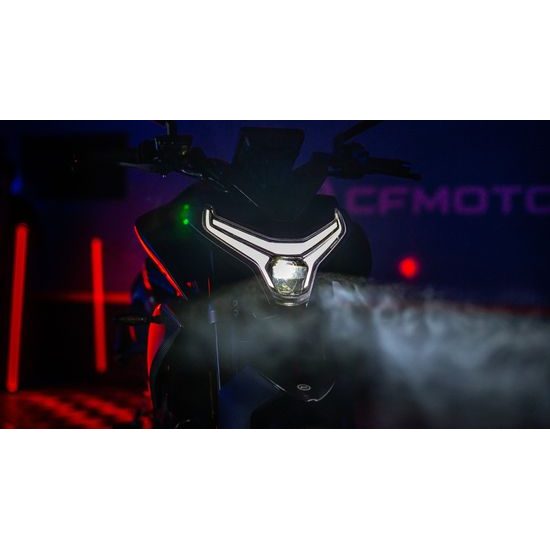 CFMOTO 800NK Advanced EUR5 / Zircon Black - Černá matná