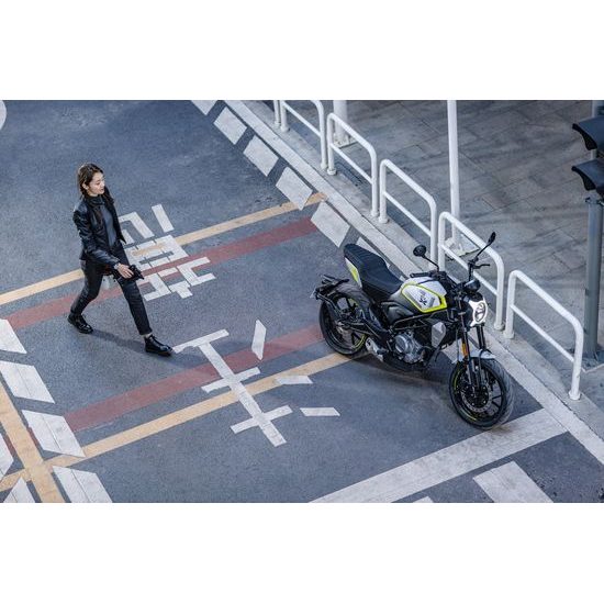 CFMOTO 300CL-X - Starlight Black / Černá Bílá metalická