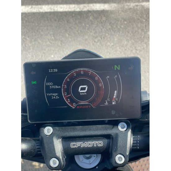 CF MOTO 300 NK