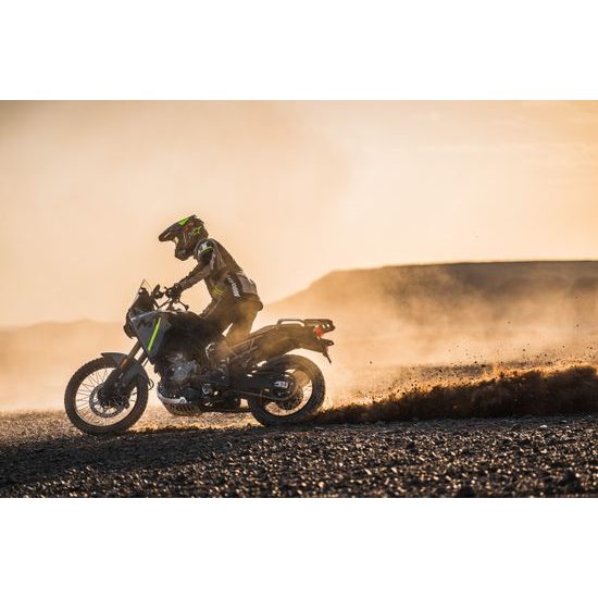 CFMOTO 450MT-R - Zephyr Blue (modrá/bílá) model 2025 + DÁREK 2 kusy IHNED K ODBĚRU ! Všechno příslušenství ihned skladem a můžeme Vám ho ihned namontovat .