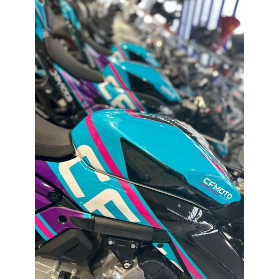 CFMOTO 675SR-R / 35 KW - LIMITED EDITION - CFMOTO 675SR-R - LIMITED EDITION . Limitovaná edice 25 kusů . 3 kusy ihned k odběru na prodejně v Teplicích .