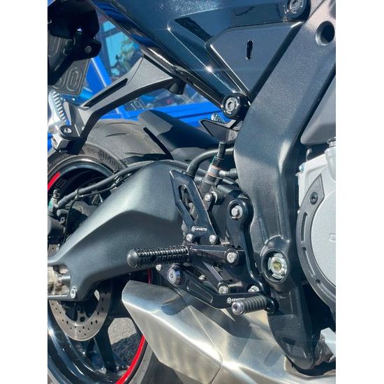 CF MOTO 675 ST-R