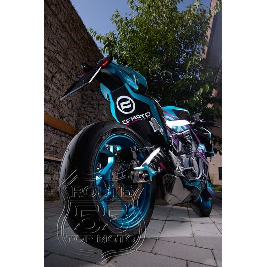CFMOTO 675SR-R / 35 KW - LIMITED EDITION - CFMOTO 675SR-R - LIMITED EDITION . Limitovaná edice 25 kusů . 3 kusy ihned k odběru na prodejně v Teplicích .
