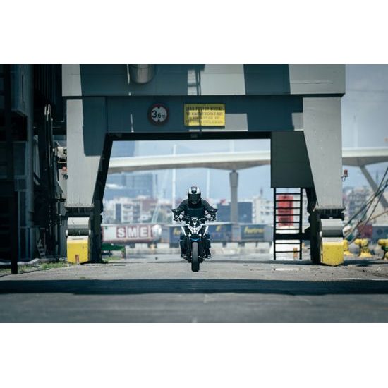 CFMOTO 450NK - Zephyr Blue / Modrá 1 kus IHNED K ODBĚRU ! Všechno příslušenství ihned skladem a můžeme Vám ho ihned namontovat .