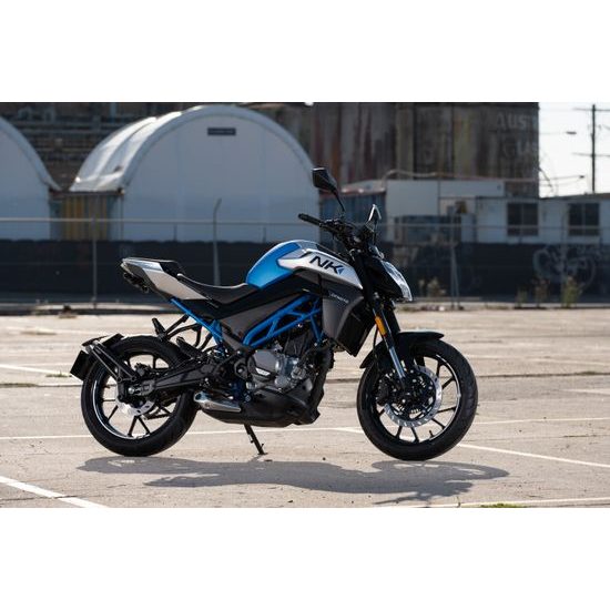 CFMOTO 300NK - Nebula Black / 1 kus ihned K ODBĚRU !