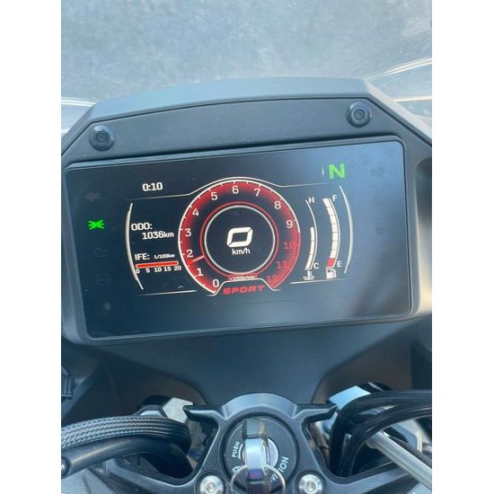 CF MOTO 650 MT