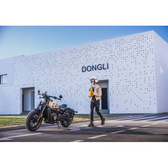 CFMOTO 450CL-C Bobber - Nebula Black - Černá / NOVINKA 2 kusy IHNED K ODBĚRU ! Všechno příslušenství ihned skladem a můžeme Vám ho ihned namontovat .