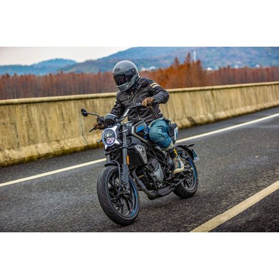 CFMOTO 300CL-X - Starlight Black / Černá Bílá metalická