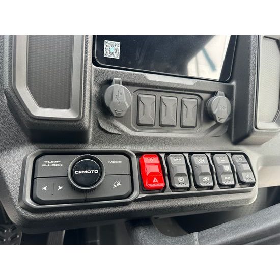 GLADIATOR UTV 1000 XL - Forest green / SKLADEM IHNED K ODVOZU