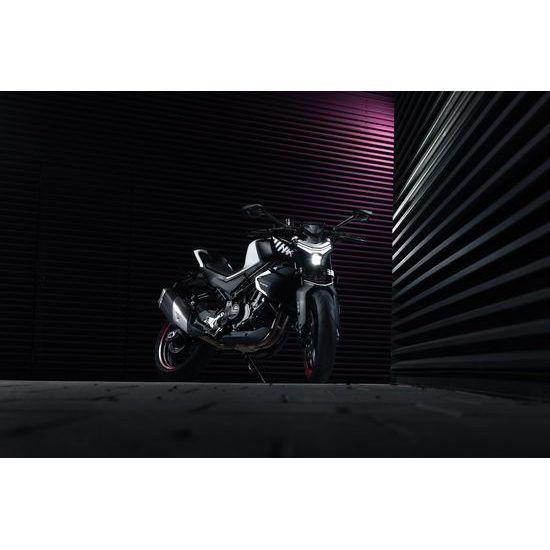 CFMOTO 450NK - Zephyr Blue / Modrá 1 kus IHNED K ODBĚRU ! Všechno příslušenství ihned skladem a můžeme Vám ho ihned namontovat .