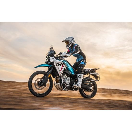 CFMOTO 450MT-RX - Tundra Grey / Šedá model 2025 + DÁREK ,2 KUSY IHNED K ODVOZU !