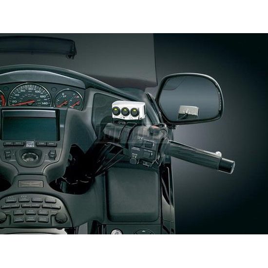 Univerzální vypínače na brzdovou a i spojkovou pumpu Honda pravá i levá strana .