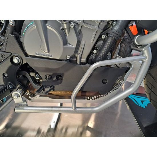 Ochranné rámy motoru - stříbrná barva 800MT
