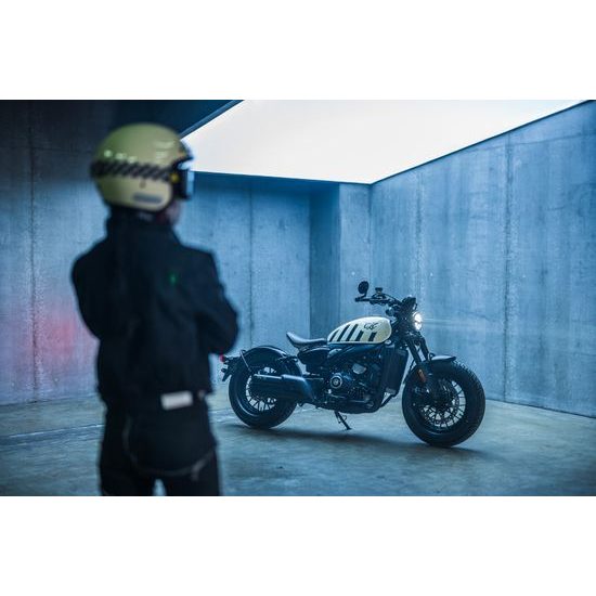 CFMOTO 450CL-C Bobber - Ivory White - Světlá krémová / 2 kusy IHNED K ODBĚRU ! Všechno příslušenství ihned skladem a můžeme Vám ho ihned namontovat .