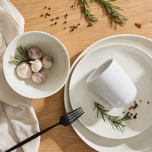 000000001000448895-2