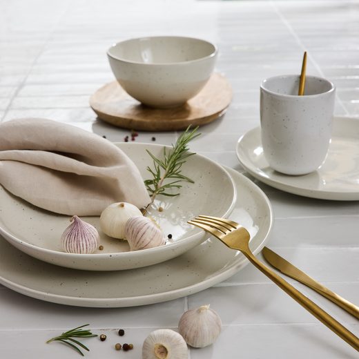 000000001000448893-1