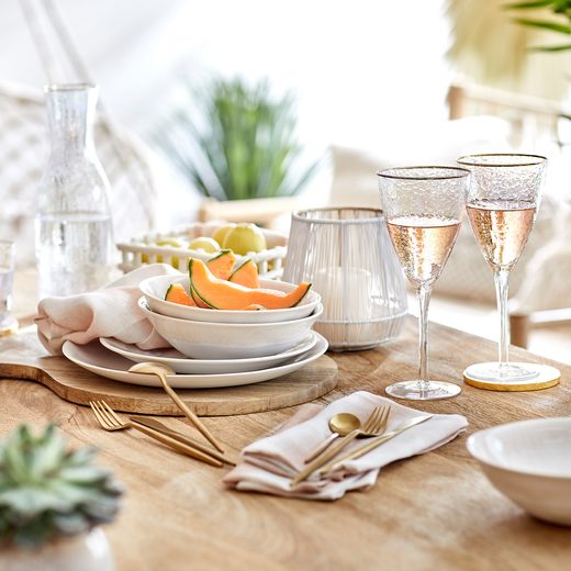 000000001000398261-2