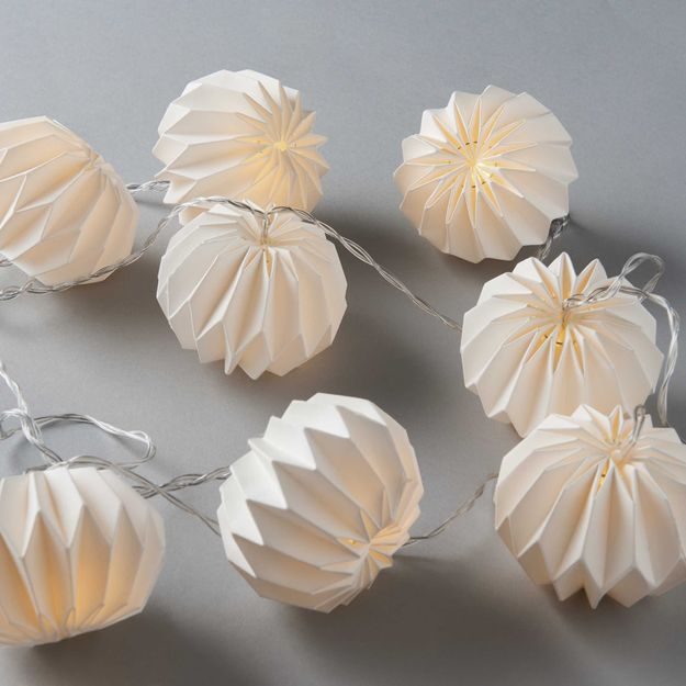 HANAMI LAMPIÓNY 8 LED SVĚTEL - BÍLÁ