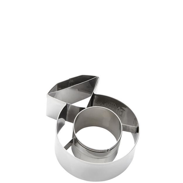 BISCUIT VYKRAJOVÁTKO NA CUKROVÍ PRSTEN